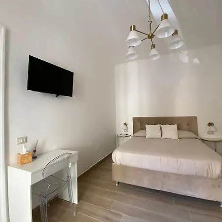 Paura Naples
